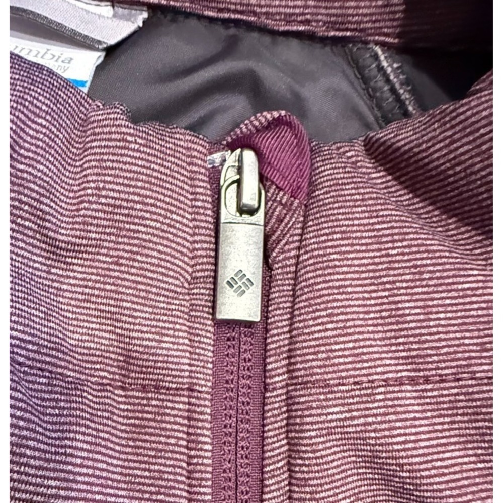 Columbia Women's XL Quilted Vest Burgundy Maroon Full Zip Insulated Pockets - Picture 11 of 11